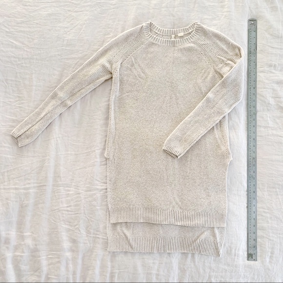 🌼 3/$23 🌼 long Anthropologie Moth sweater